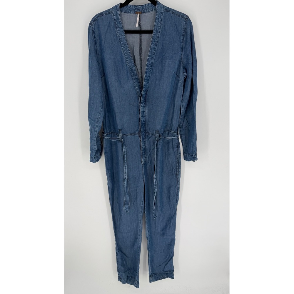 FREE PEOPLE LOU DENIM JUMPSUIT CHAMBRAY COVERALL SIZE 6 100% LYOCELL